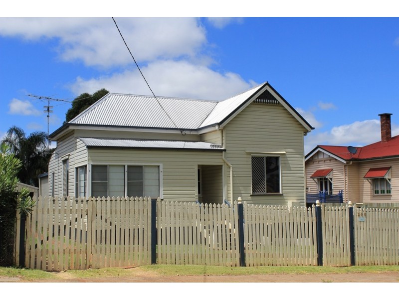 200 Perth, South Toowoomba QLD 4350
