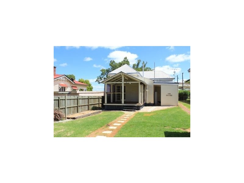 200 Perth, South Toowoomba QLD 4350