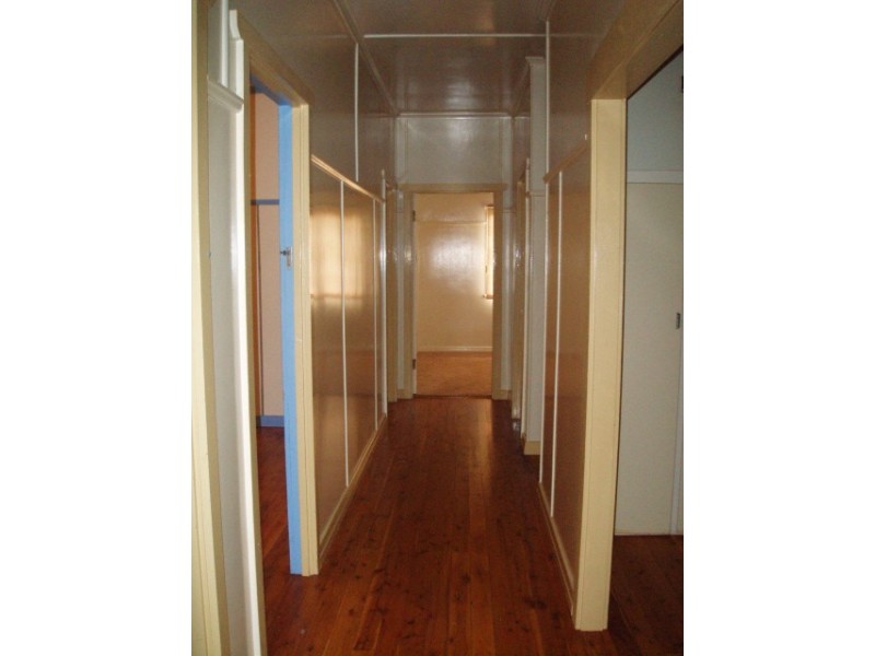 181 South Street, Centenary Heights QLD 4350