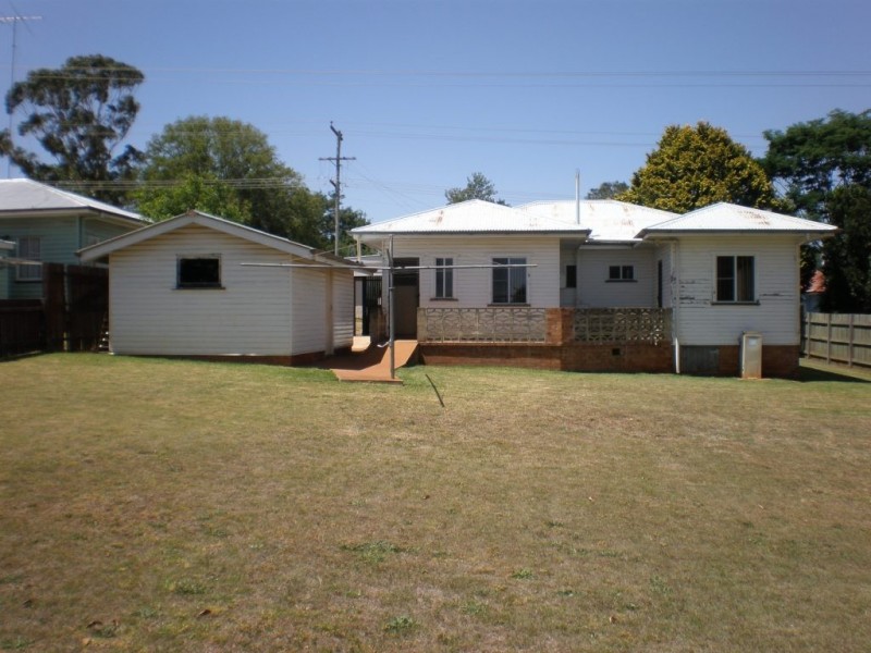181 South Street, Centenary Heights QLD 4350