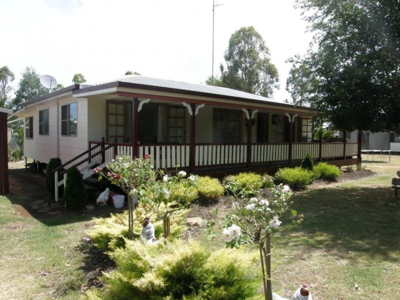 7 Creek Street, Cambooya QLD 4358