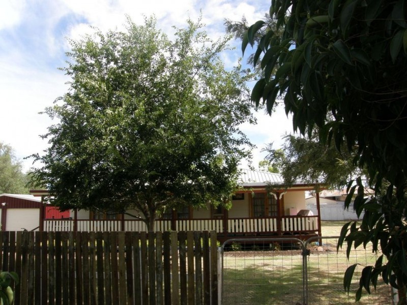 7 Creek Street, Cambooya QLD 4358