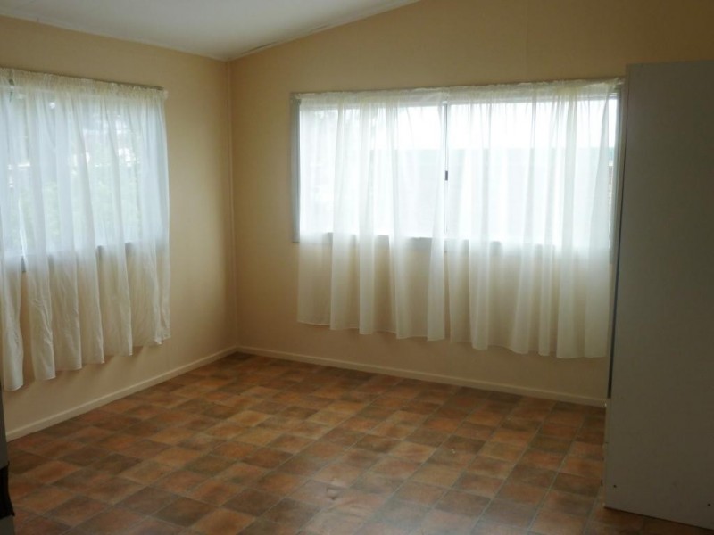 28 Clairmont Street, Newtown QLD 4350