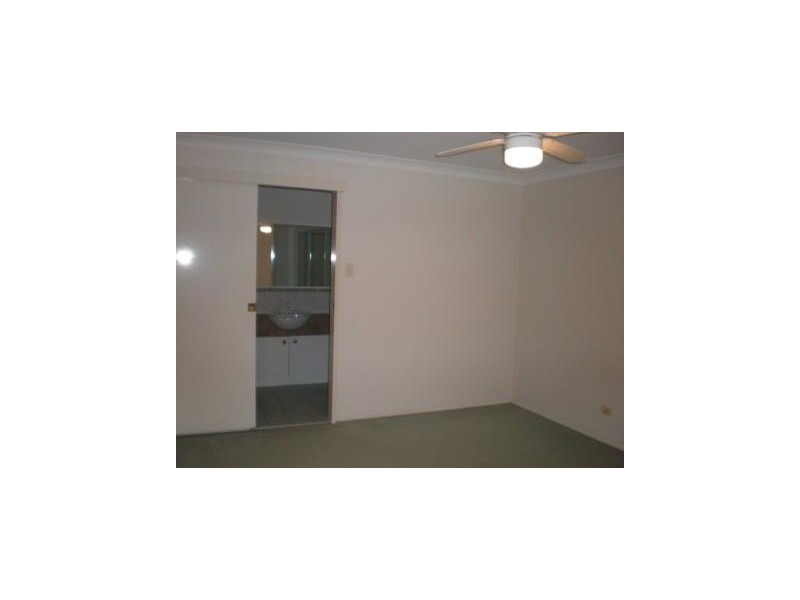 23 Catalina Drive, Wilsonton QLD 4350