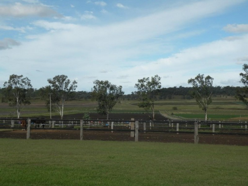 168 Richardson Road, Southbrook QLD 4363