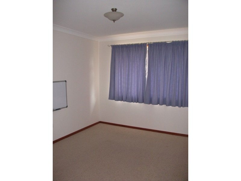 4 Corella Street, Middle Ridge QLD 4350