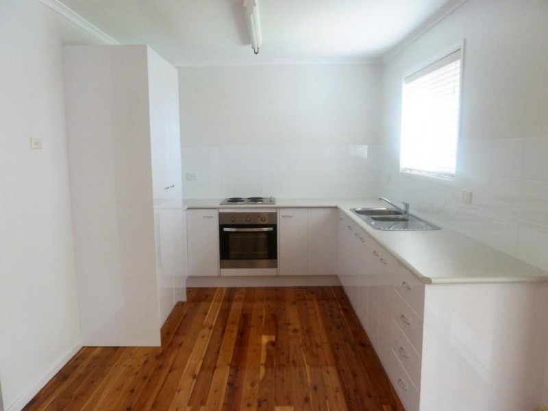 6 Diosma St, Centenary Heights QLD 4350