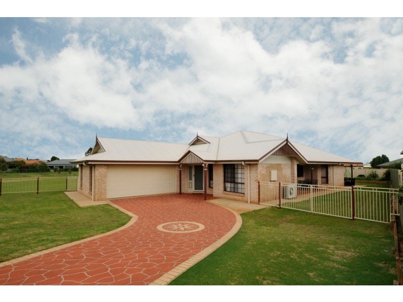 7 Ethan St, Middle Ridge QLD 4350