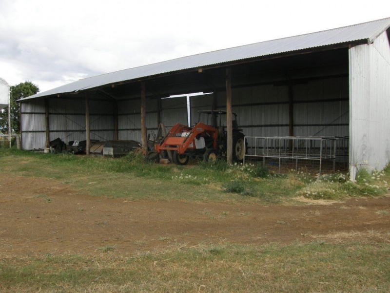140 Clifton-Pittsworth Road, Mount Molar QLD 4361