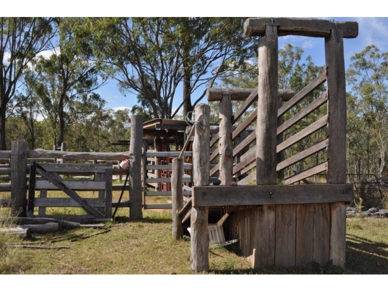 5224 New England Highway, Crows Nest QLD 4355