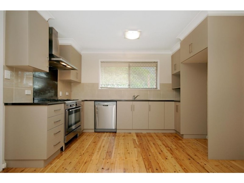 8 Market Street, South Toowoomba QLD 4350