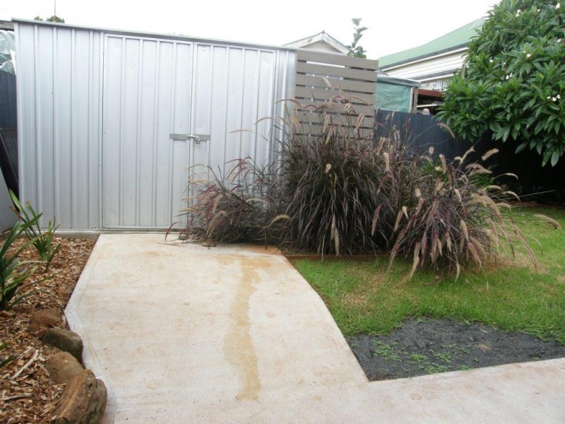 8 Market Street, South Toowoomba QLD 4350