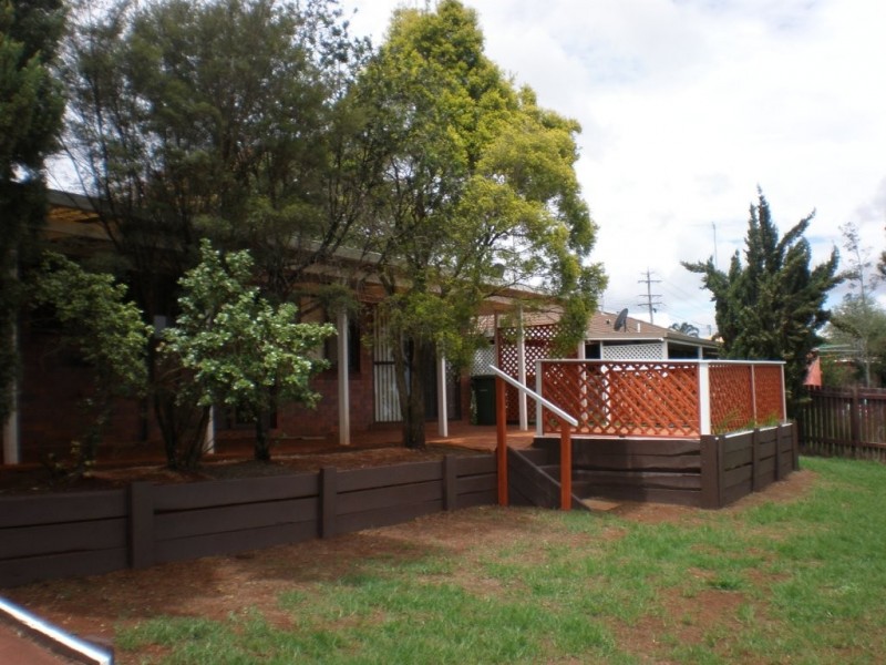 2 Croydon Street, Harristown QLD 4350