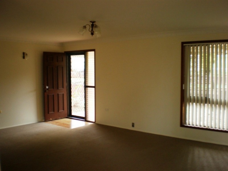 2 Croydon Street, Harristown QLD 4350