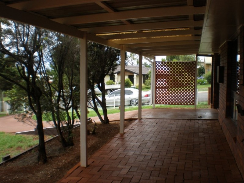 2 Croydon Street, Harristown QLD 4350