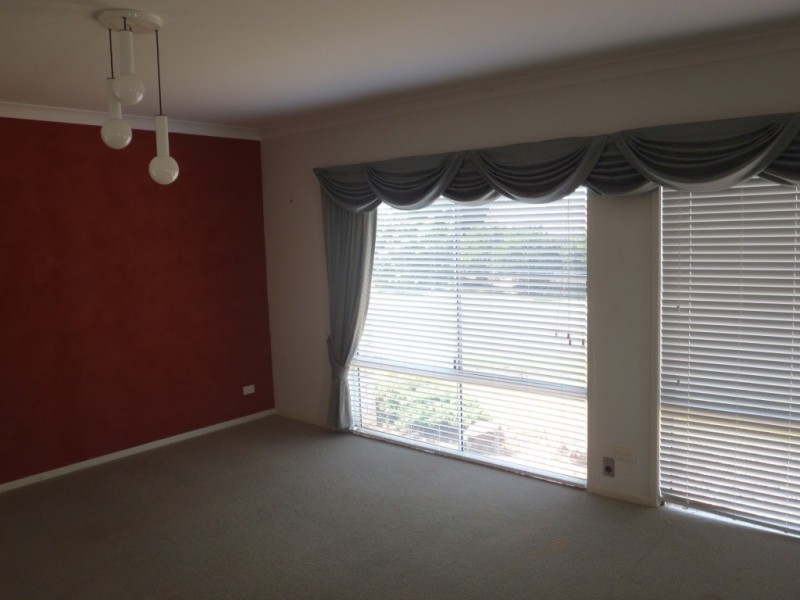6 Hoad Court, Rangeville QLD 4350