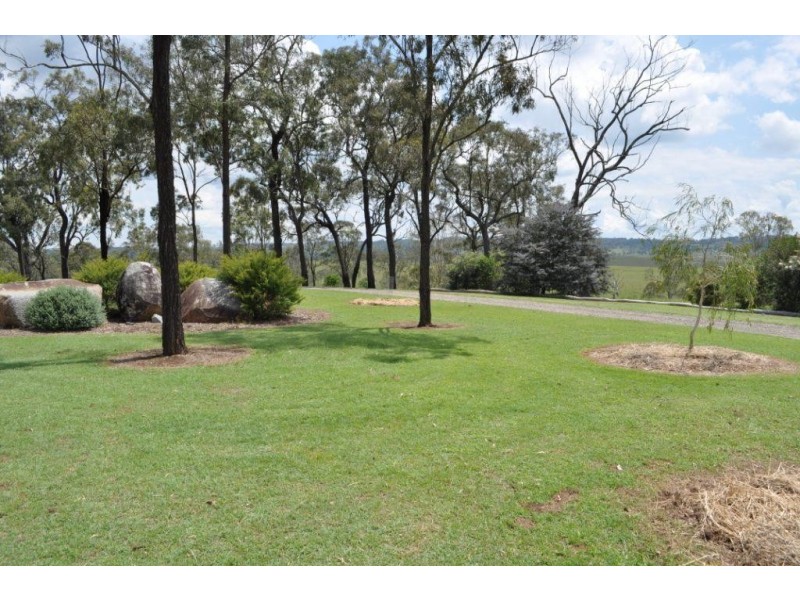 888 Nukinenda Road, Crows Nest QLD 4355