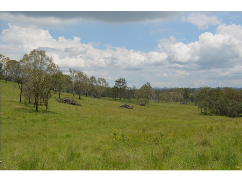 888 Nukinenda Road, Crows Nest QLD 4355