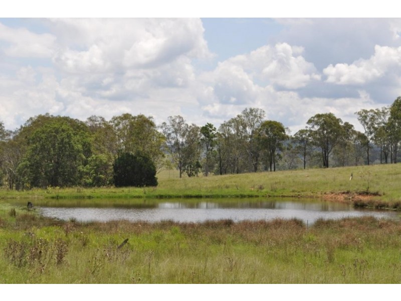 888 Nukinenda Road, Crows Nest QLD 4355