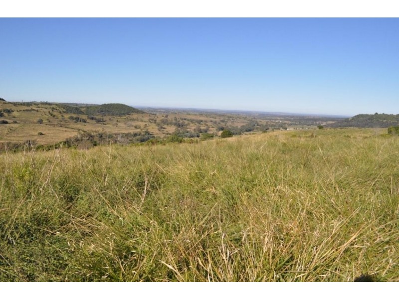 217 Narko Nutgrove Road, Peranga QLD 4352