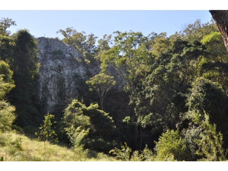 217 Narko Nutgrove Road, Peranga QLD 4352