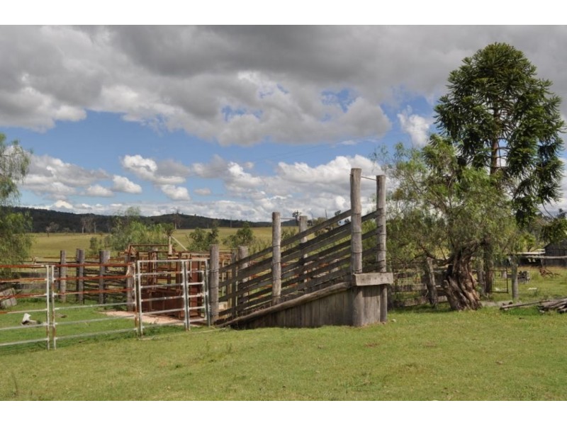 125 O’Connor Road, Crows Nest QLD 4355