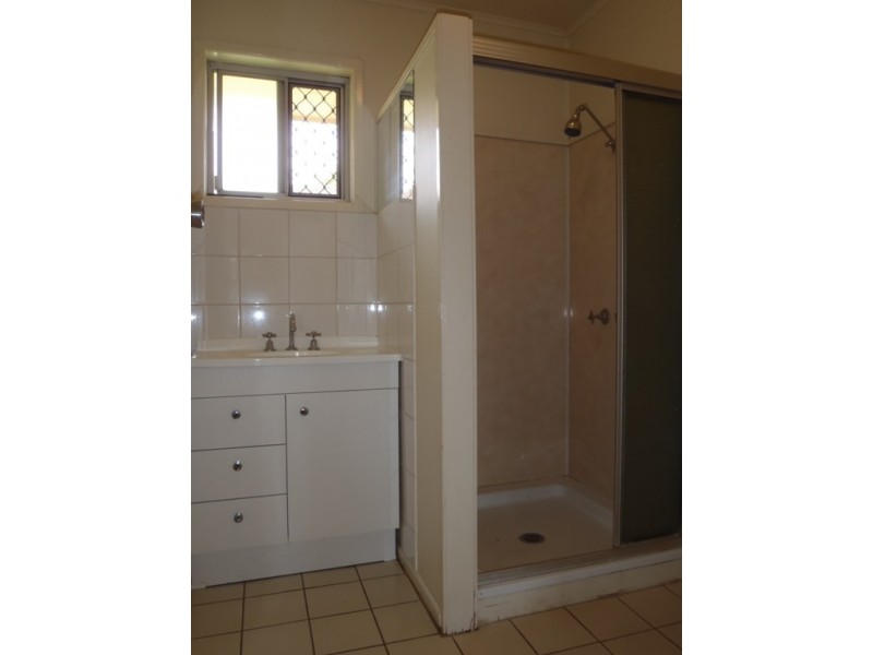 5/352a Bridge St, Wilsonton QLD 4350