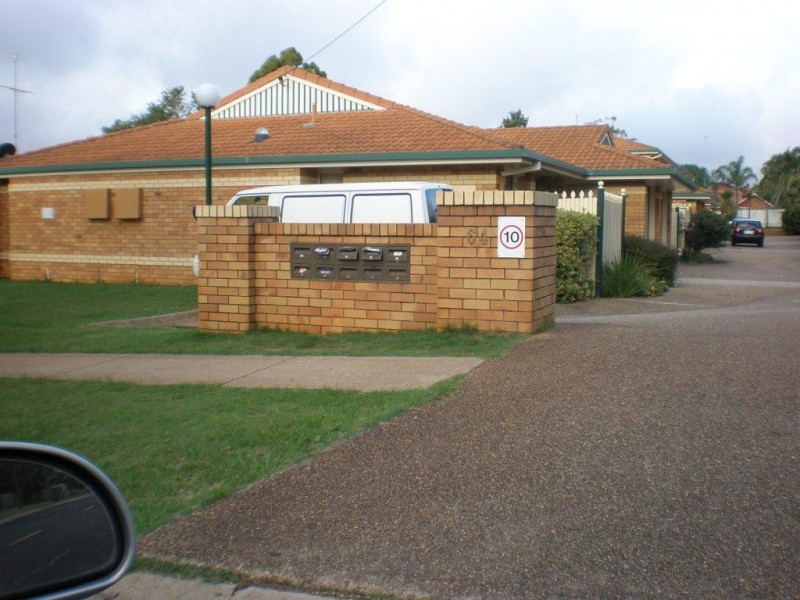 9/64 Gordon Avenue, Newtown QLD 4350