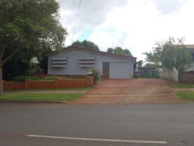 317 Tor Street, Wilsonton QLD 4350