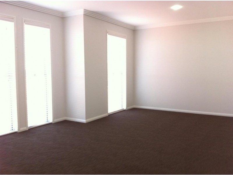 14 Opperman Drive, Kearneys Spring QLD 4350