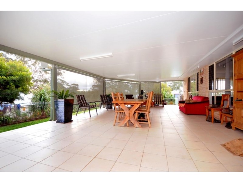 1  Kimdon Crescent, Highfields QLD 4352