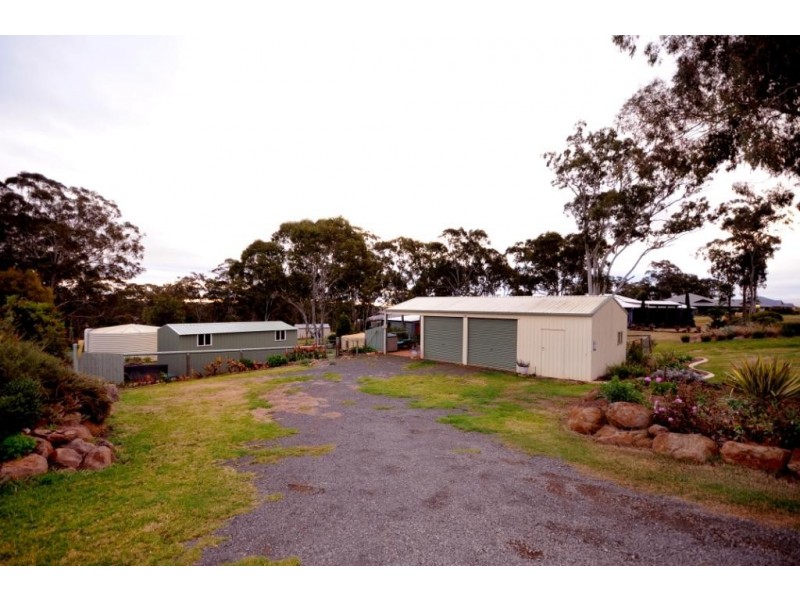 1  Kimdon Crescent, Highfields QLD 4352