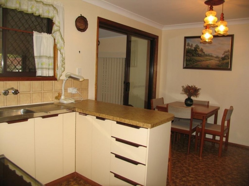 25 Makepeace Street, Rockville QLD 4350