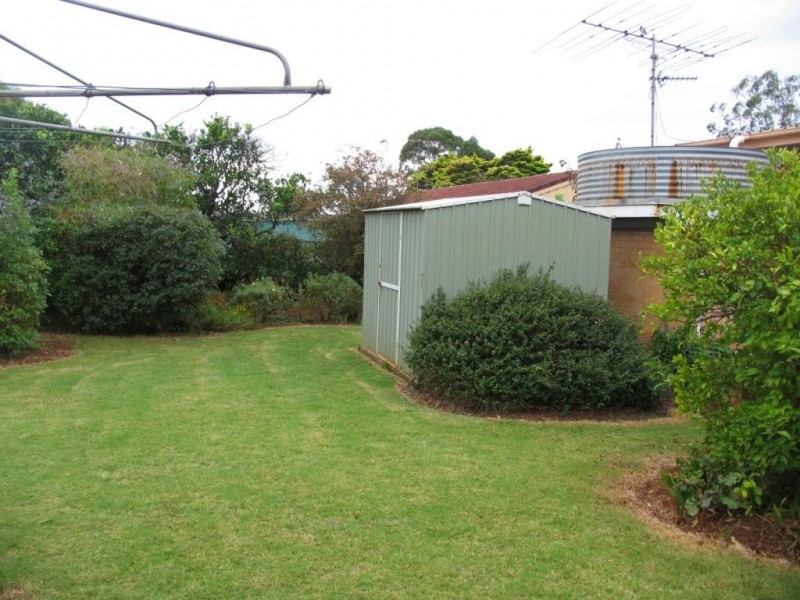 25 Makepeace Street, Rockville QLD 4350