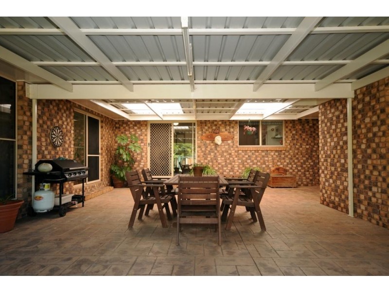 11 Pendoma Drive, Hodgson Vale QLD 4352
