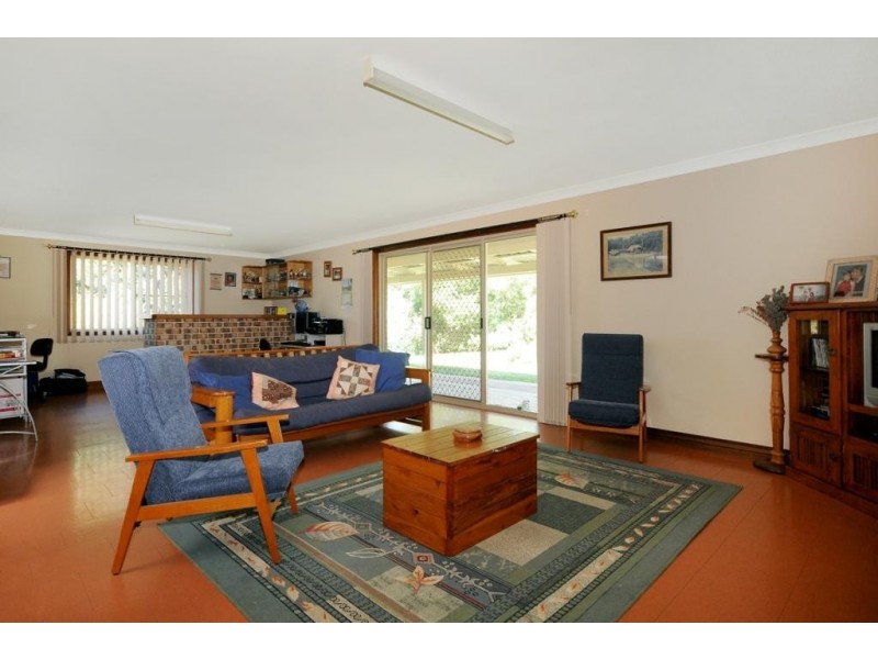 11 Pendoma Drive, Hodgson Vale QLD 4352