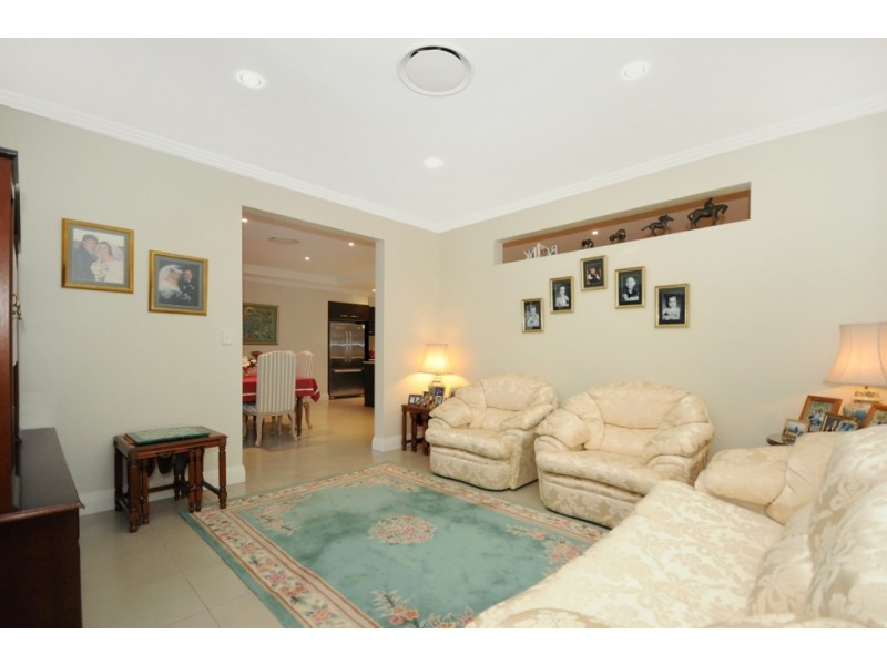 4 Gwenda Drive, Westbrook QLD 4350