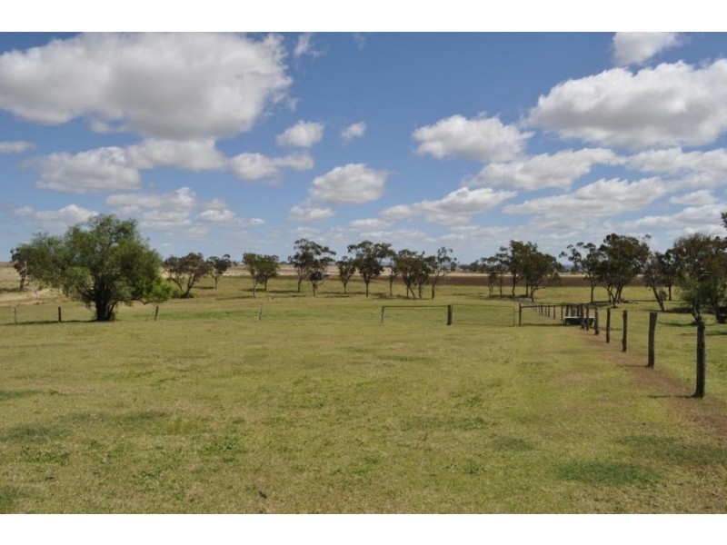 52 Berry Road, Vale View QLD 4352