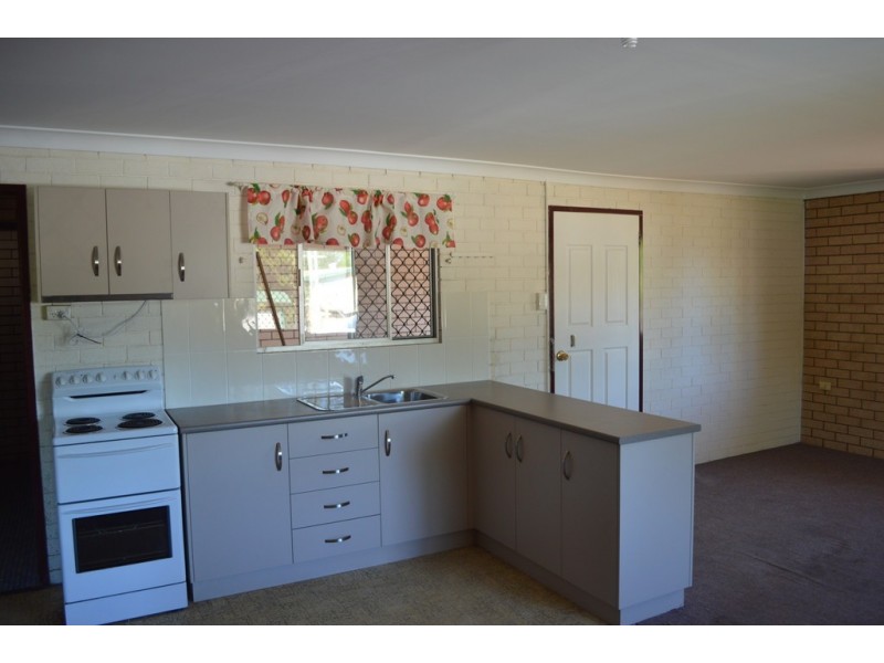 1/353 West Street, Kearneys Spring QLD 4350