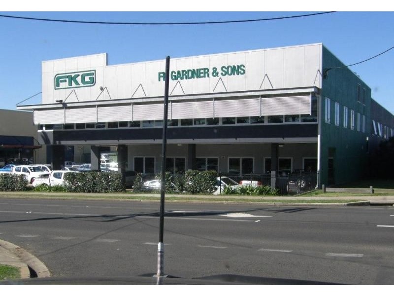 10 Pechey Street, South Toowoomba QLD 4350