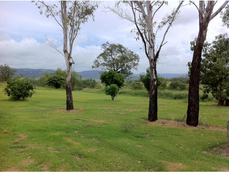 24 Neuendorfs Road, Lilydale QLD 4344