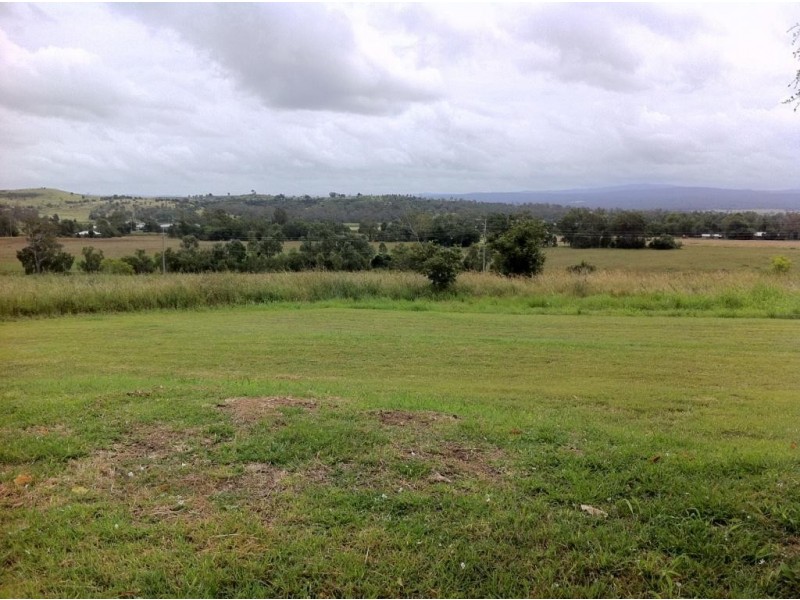 24 Neuendorfs Road, Lilydale QLD 4344