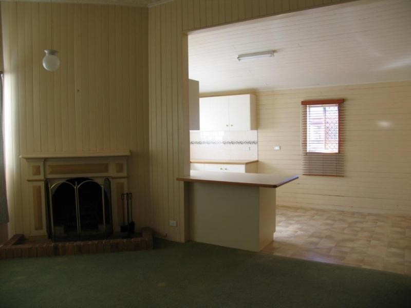 55 Anzac Avenue, Toowoomba City QLD 4350