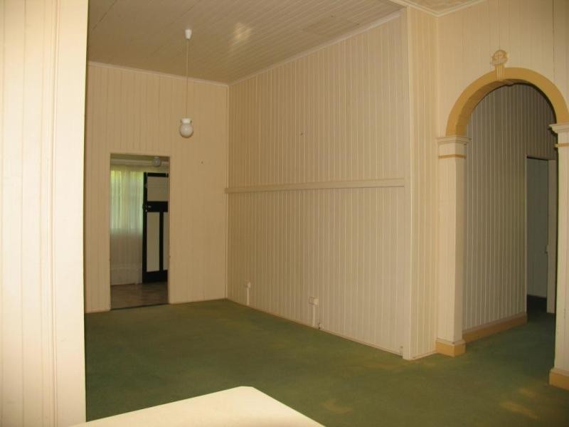 55 Anzac Avenue, Toowoomba City QLD 4350