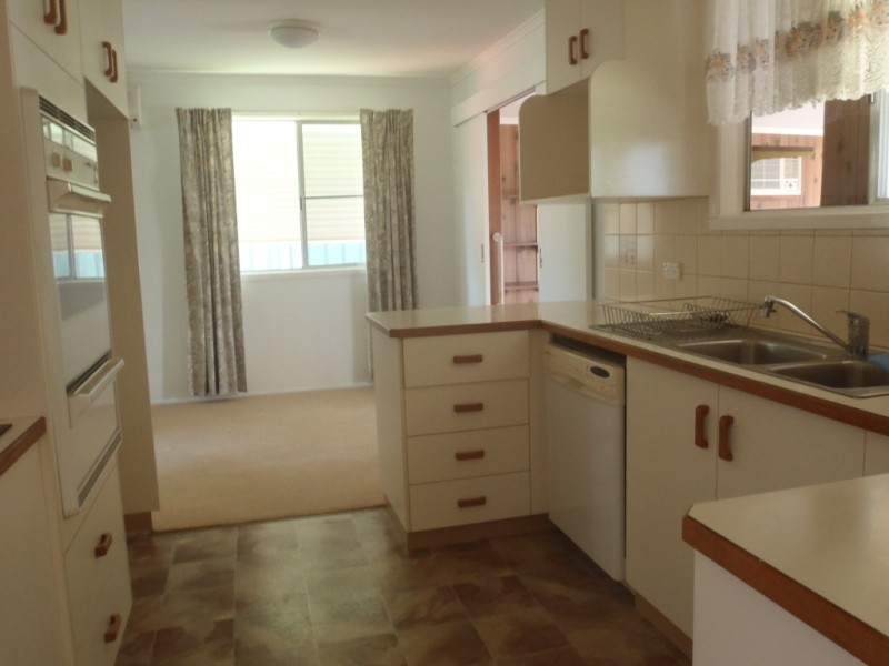 39 Sardon Street, Centenary Heights QLD 4350