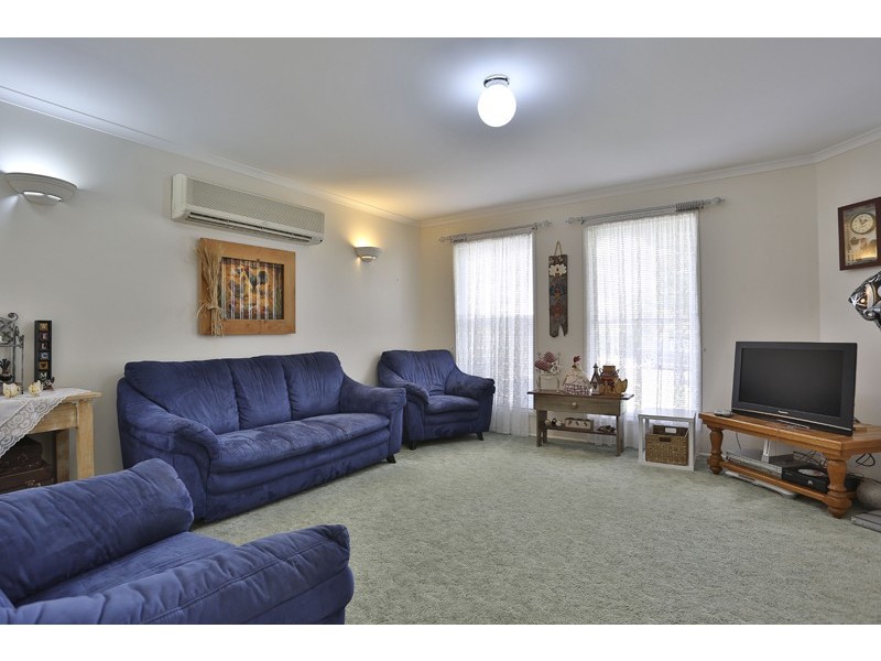 19 Silvergum Court, Glenvale QLD 4350