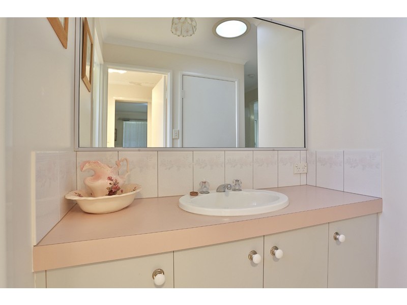 19 Silvergum Court, Glenvale QLD 4350