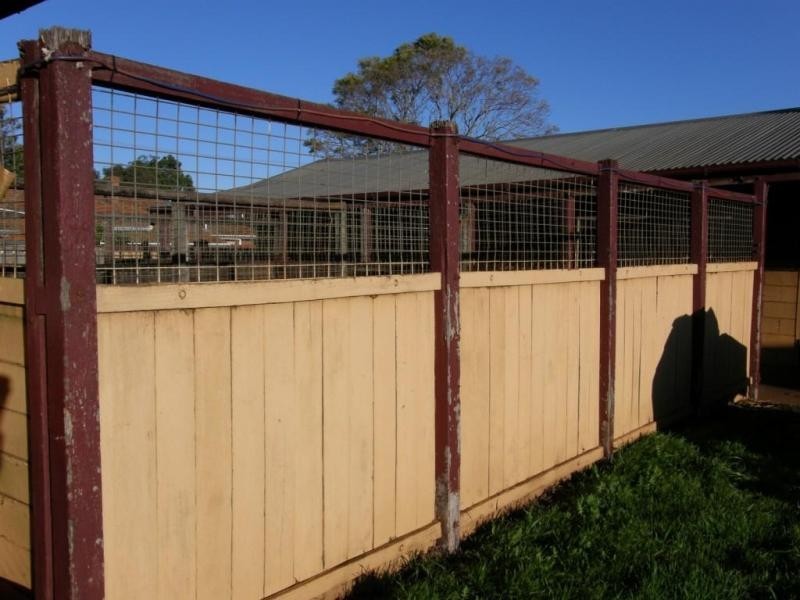 8 McDowall Street, Newtown QLD 4350