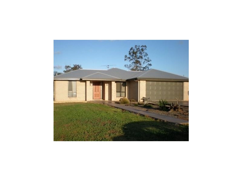 6 Lewis Street, Meringandan West QLD 4352