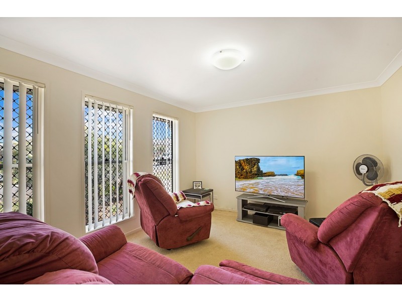 13 Sweeney Street, Kearneys Spring QLD 4350